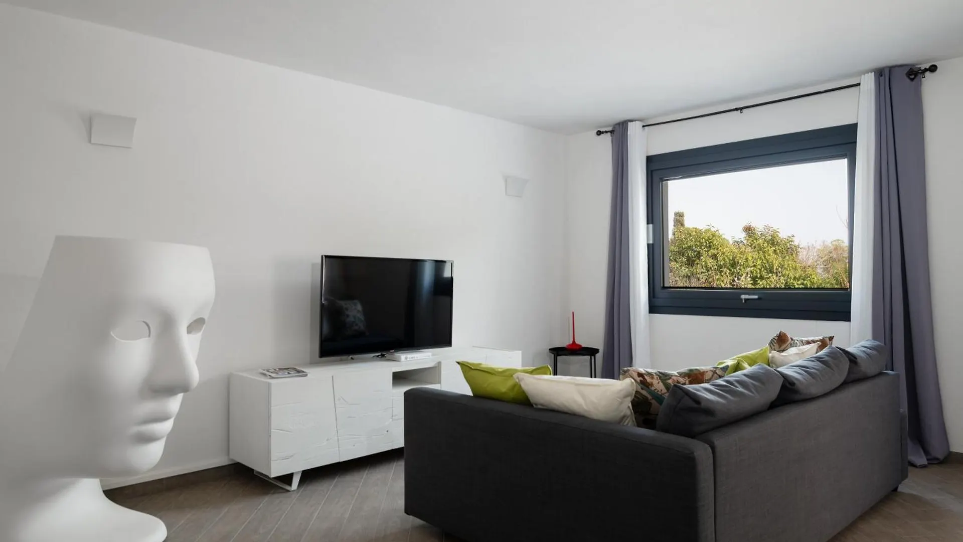 Wlofts 11, 12 & 14 By Klodge Olbia 0*,