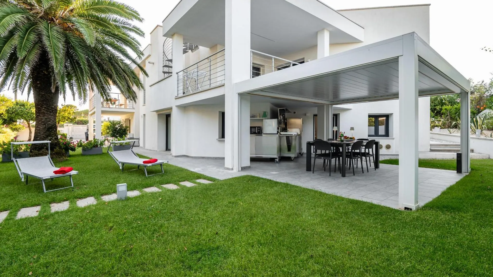 Wlofts 11, 12 & 14 By Klodge Olbia 0*,